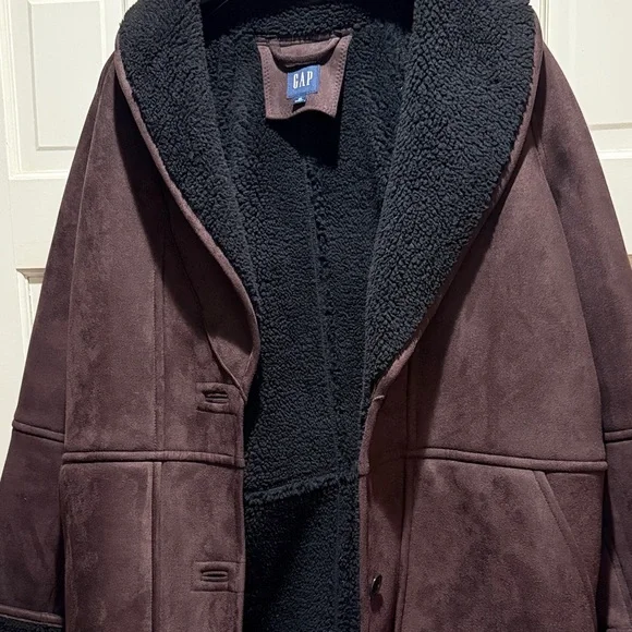 GAP Women's Dark Brown Teddy Jacket with Black Interior - Picture 7 of 15